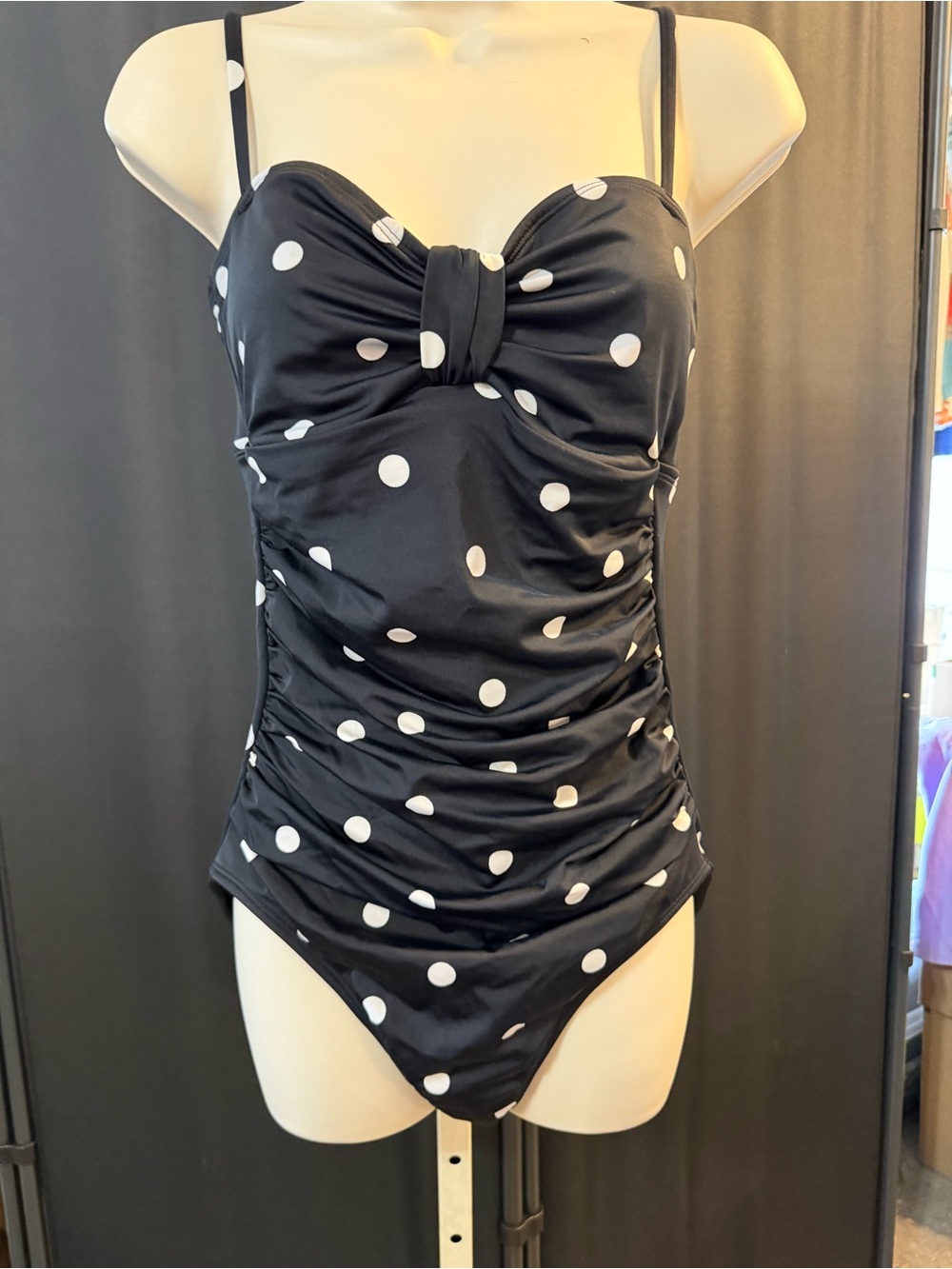 Shade & Shore Polka Dot Sweetheart Neckline One Piece Swimsuit M- Coverage Black